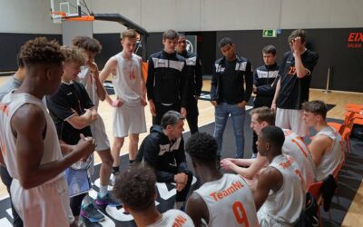 Van den Berg verruilt Orange Lions Academy voor buitenlandse club