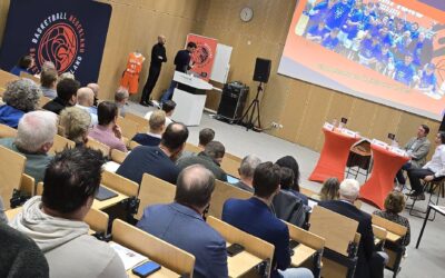 Eerste AV met John Voppen goed bezocht