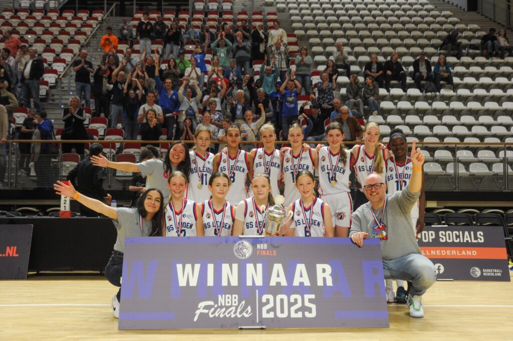BS Leiden wint landskampioenschap basketball meiden onder 14