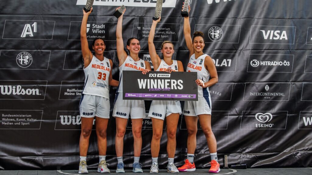 De Nederlandse 3x3 vrouwen winnen de Women's Series Vienna 2025.