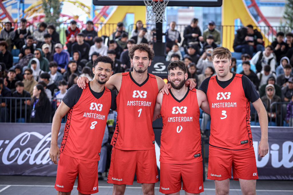 Team Amsterdam RABOBANK tijdens de Sukhbaatar Challenger, juni 2025.