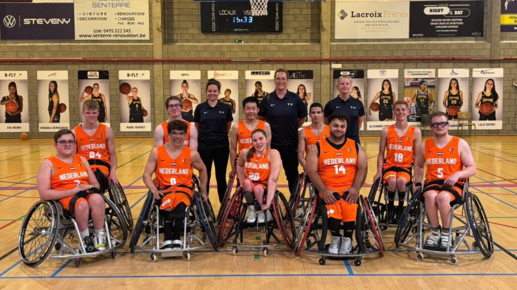 Het U23 rolstoelteam in voorbereiding op de EPYG in Istanbul