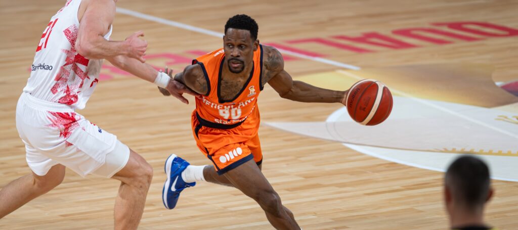 Charlon Kloof in actie tegen Polen (November 2025)